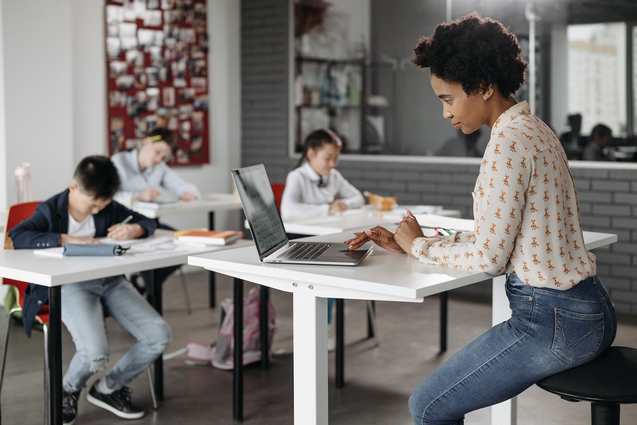 10 Ways We Can Use Technology in the Classroom - The Digital Parents