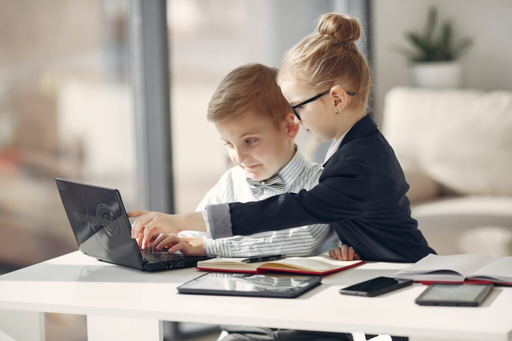 Helping Kids Stay Safe Online