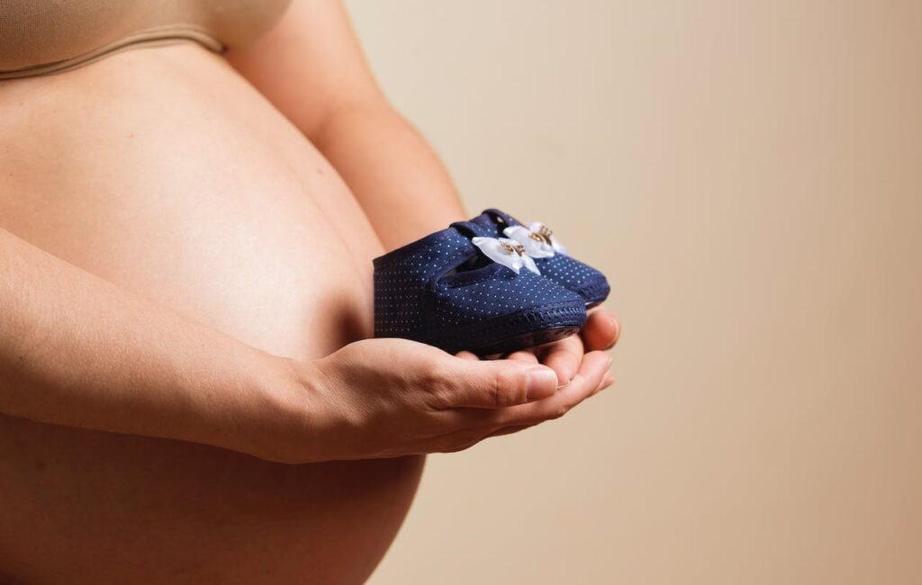 What Influences Weight Gain During Pregnancy?