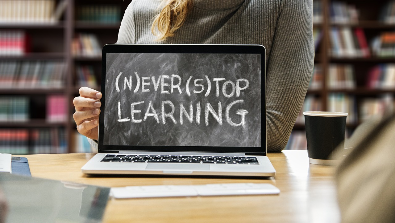 pros and cons of online education for kids